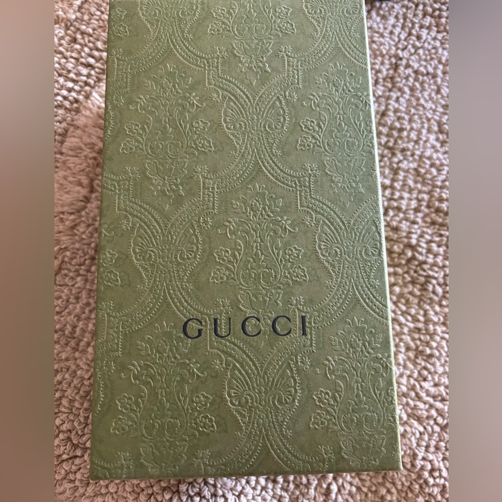Gucci Green Embossed Logo Box